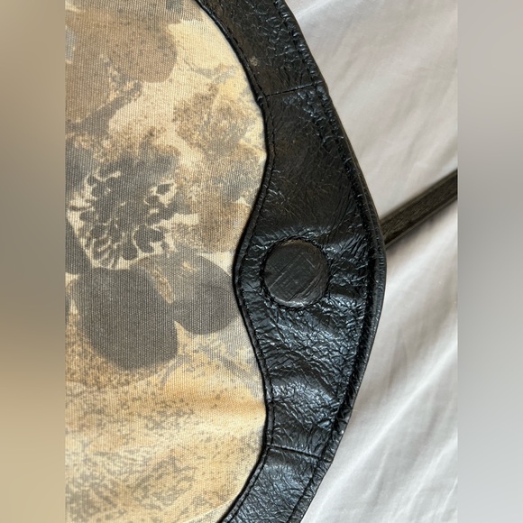 Elliot Lucca Black Leather and Fine Gold Mesh Adjustable Crossbody Pocketbook - Picture 14 of 14